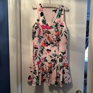 NWOT Banana Republic sleeveless v neck summer dress